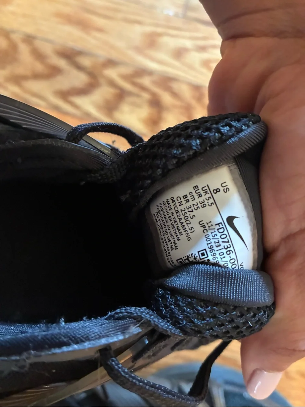 Nike Men’s Black Running Sneakers